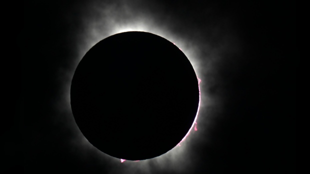 photo total solar eclipse