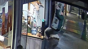 Intoxicated man faceplants while stealing sign