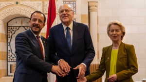 Lebanese caretaker Prime Minister Najib Mikati, center, Cyprus' President Nikos Christodoulides, left, and President of the European Commission Ursula von der Leyen pose for photograph at the government palace in Beirut, Lebanon, Thursday, May 2, 2024. (AP Photo/Hassan Ammar)