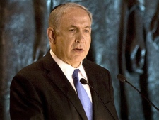 Israeli Prime Minister Benjamin Netanyahu speaks at the opening ceremony of the Holocaust Martyrs and Heroes Remembrance Day at the Yad Vashem Holocaust Memorial in Jerusalem, Sunday, April 11, 2010. (AP / Sebastian Scheiner)