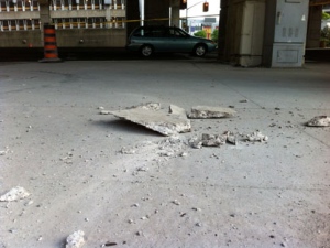 A large piece of concrete fell from the Gardiner Expressway on May 22, 2012. (Spencer Gallichan-Lowe/CP24)