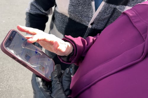 Walmart launches AI shopping assistant in Canada, but are shoppers buying in?