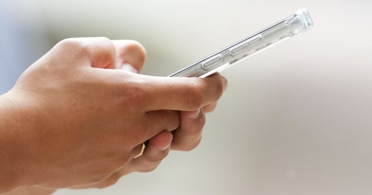 Toronto pediatrician warns of impacts of increased screen time with students