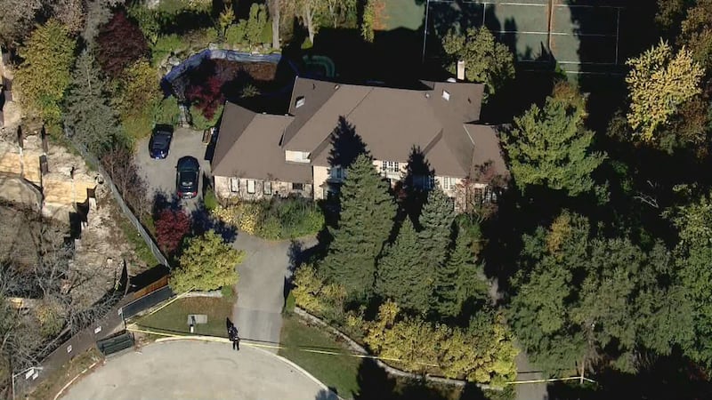 Four people have been hospitalized, two with life-threatening injuries, following a home invasion in Toronto's Bridle Path neighbourhood. John Musselman reports.