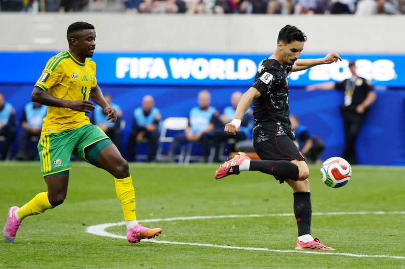 Stephen Eustáquio scoring