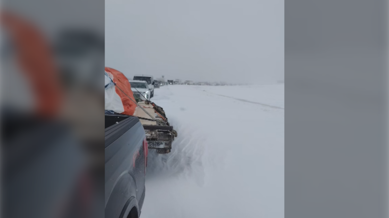A snow storm and multiple crashes brought northbound traffic on Highway 63 into Fort McMurray, Alta., to a standstill on April 23 and 24, 2026. (Credit: Judith Iwaszkiw)