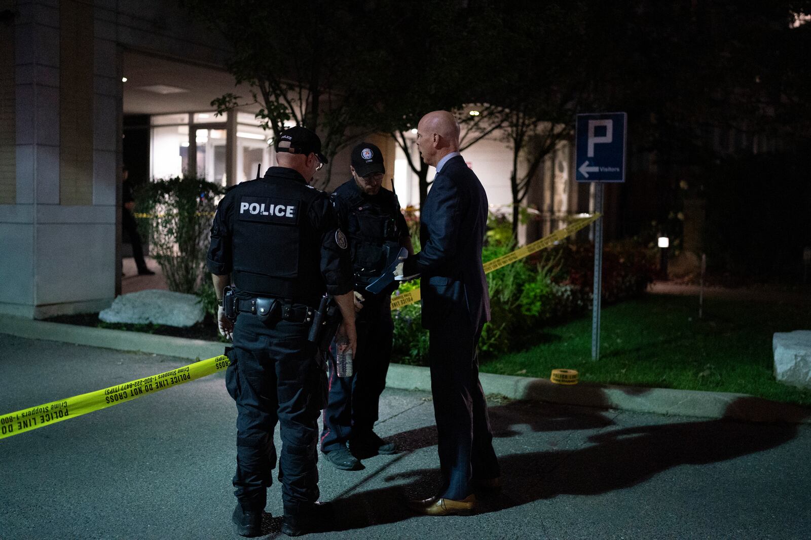 Man charged with attempted murder after cop shot in midtown Toronto