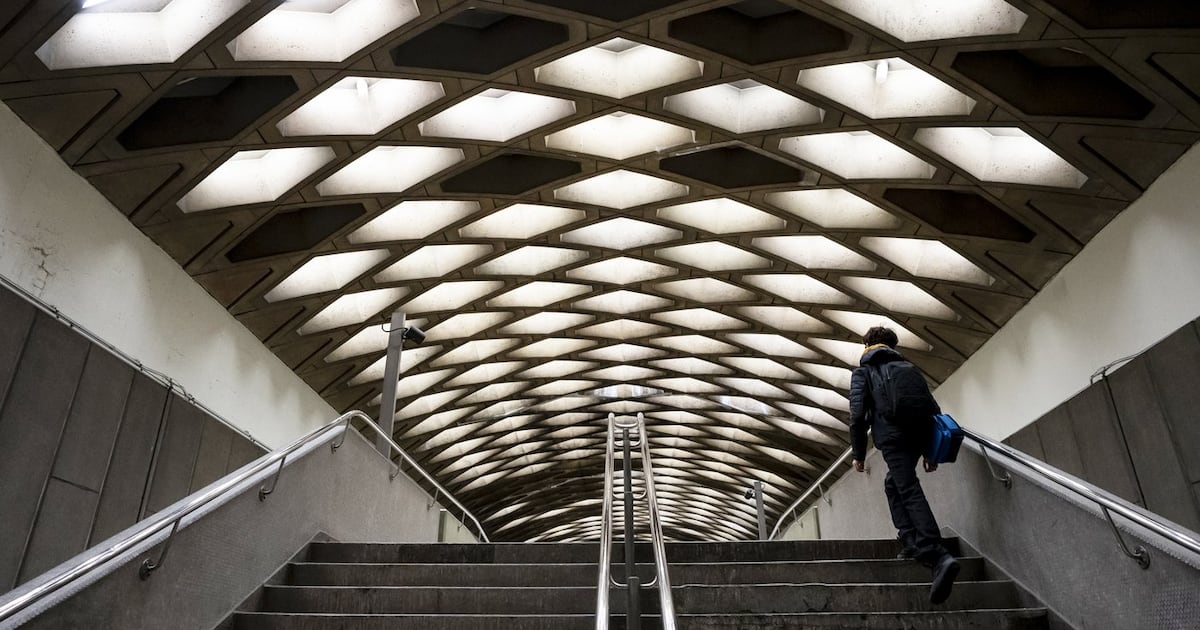 Quebec Prayer Restrictions Reshape Rules at Transit Agency, Universities