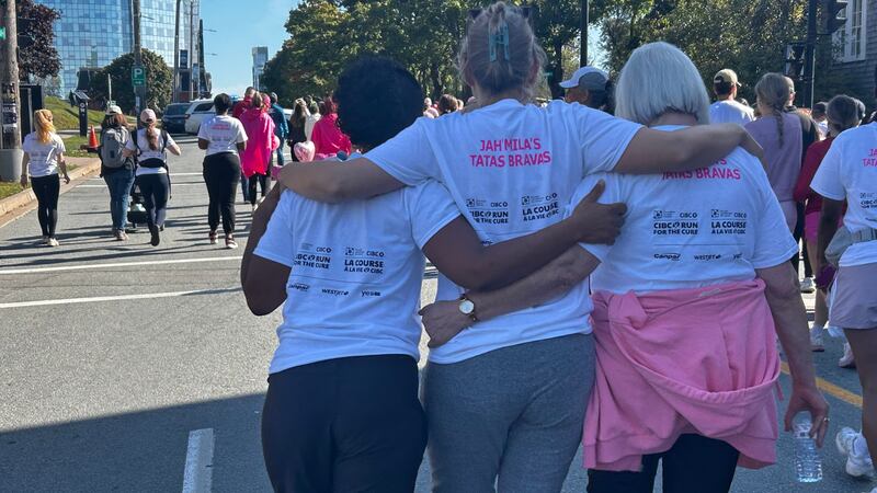 The Canadian Cancer Society's annual Run for the Cure event saw a record turnout Sunday morning in Halifax. (Jonathan MacInnis/CTV News)