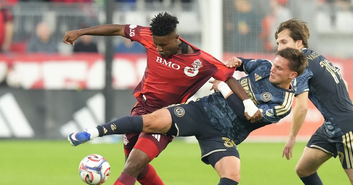 Goalkeeper Gavran scores late, earns Toronto FC 3-3 draw against ...