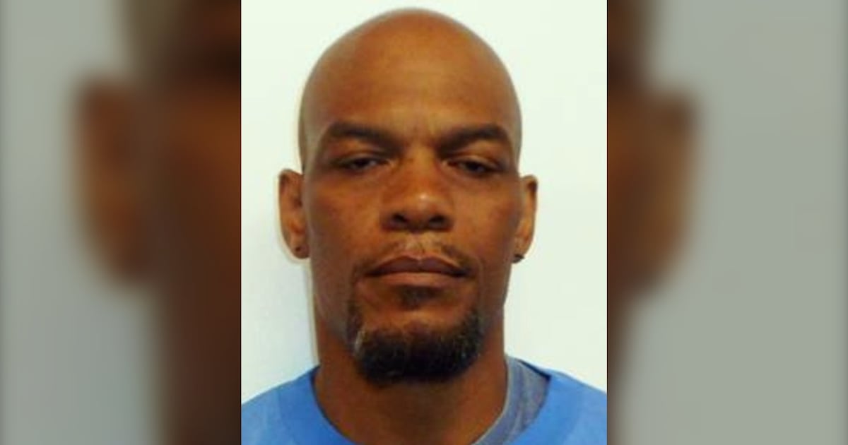 Toronto police warn public after convicted sex offender released in GTA