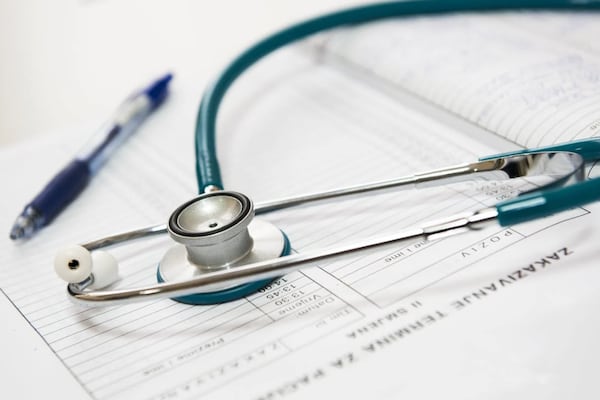Consulting firm tasked with recruiting 150 doctors to Manitoba brought in only two