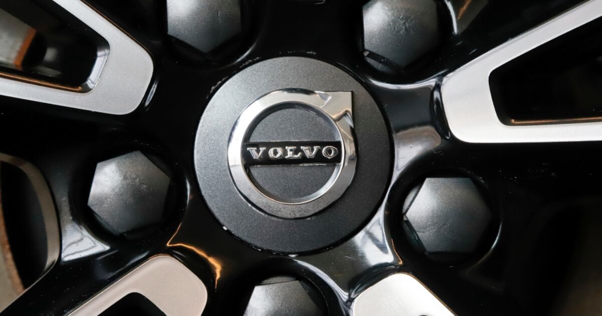 Volvo recalls older cars; air bag inflators can explode