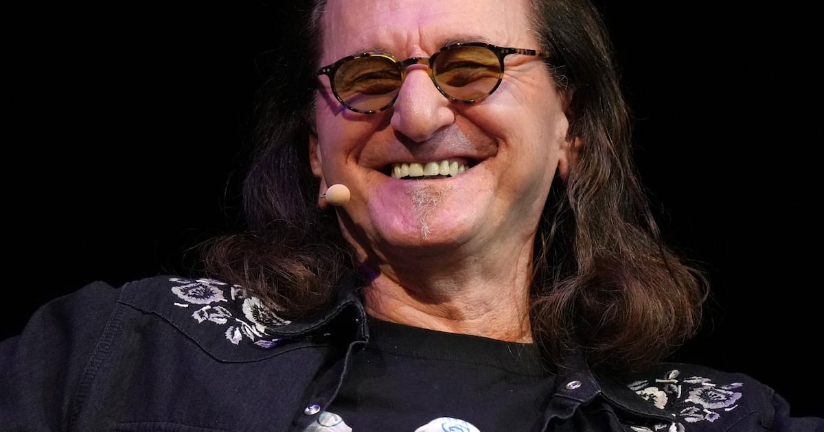 Rush 主唱盖迪·李 (Geddy Lee) 在多伦多市长竞选中支持布拉德·布拉德福德 (Brad Bradford) Rush 主唱盖迪·李 (Geddy Lee) 在多伦多市长竞选中支持布拉德·布拉德福德 (Brad Bradford)