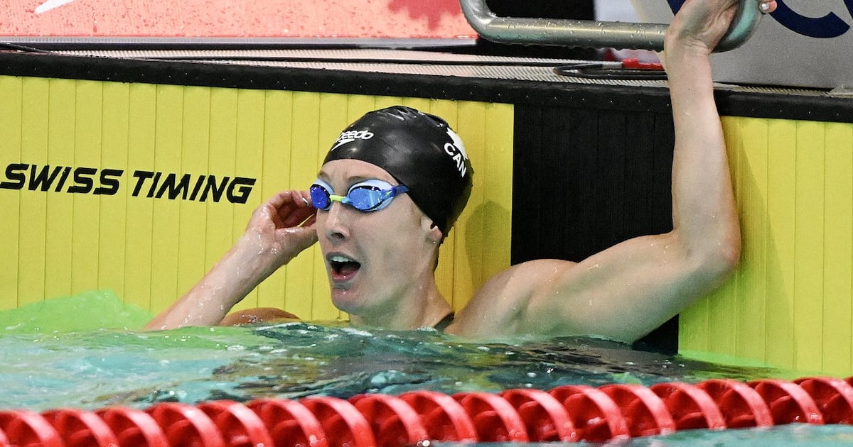 Taylor Ruck wins 200m backstroke gold