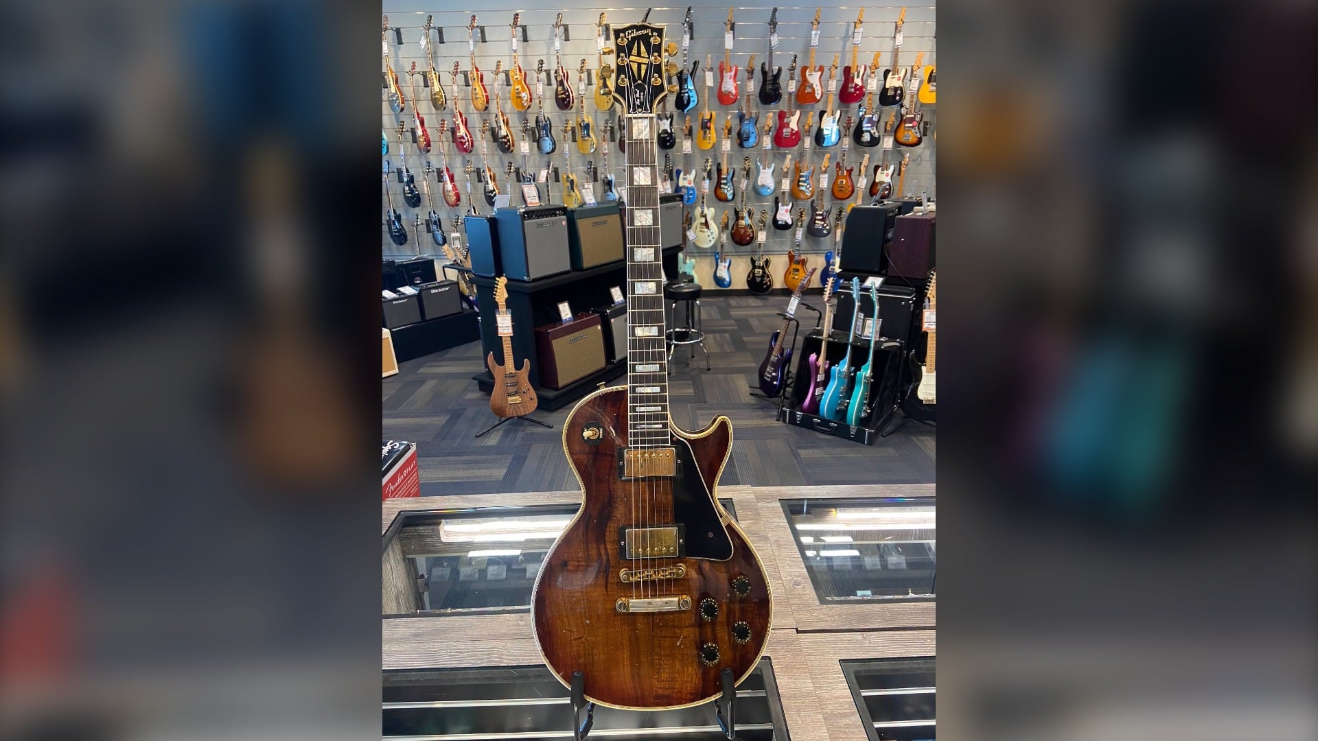 This Gibson Custom Shop Les Paul guitar valued at more than $14,000 was stolen from a Long & McQuade store in Moncton, N.B. (Long & McQuade/Facebook)
