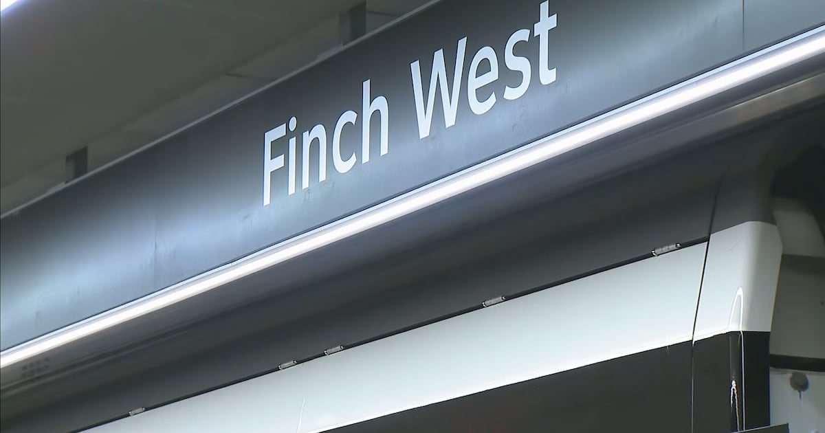 Five Teens Charged After Toronto Police Officers Assaulted