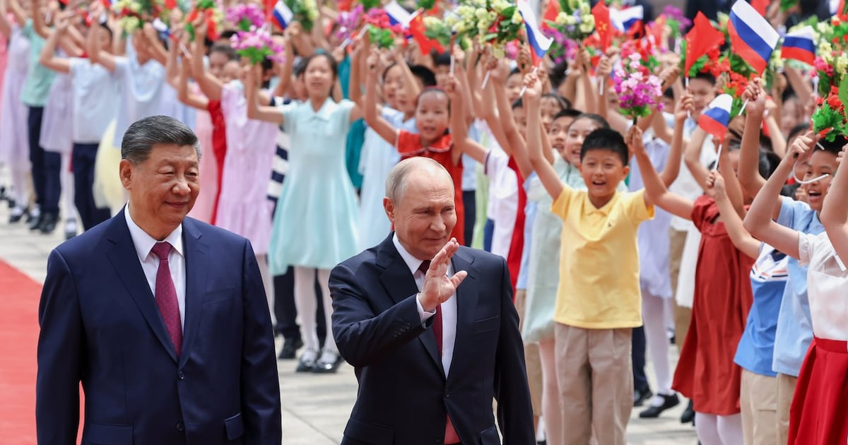 Chinas Xi empfängt Russlands Putin mit allen Ehren