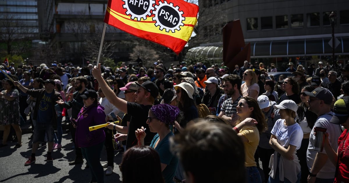 Union announces strike votes