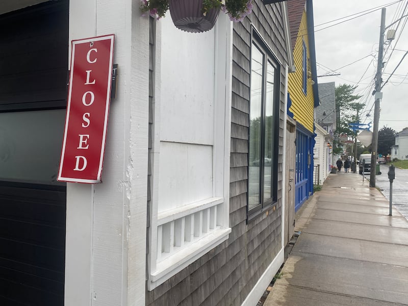 A closed sign is pictured on a business in Lunenburg, N.S., on Sept. 3, 2026. (CTV Atlantic / Jim Kvammen)