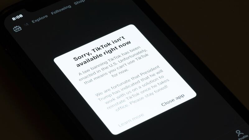 TikTok says it’s restoring service to U.S. users based on Trump’s promised executive order