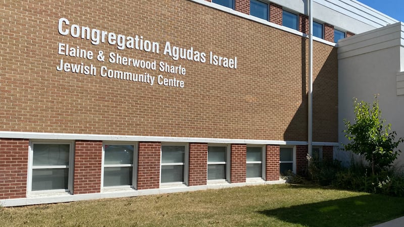 Saskatoon’s Jewish community worried over ‘what is next’ after synagogue was target of vandalism