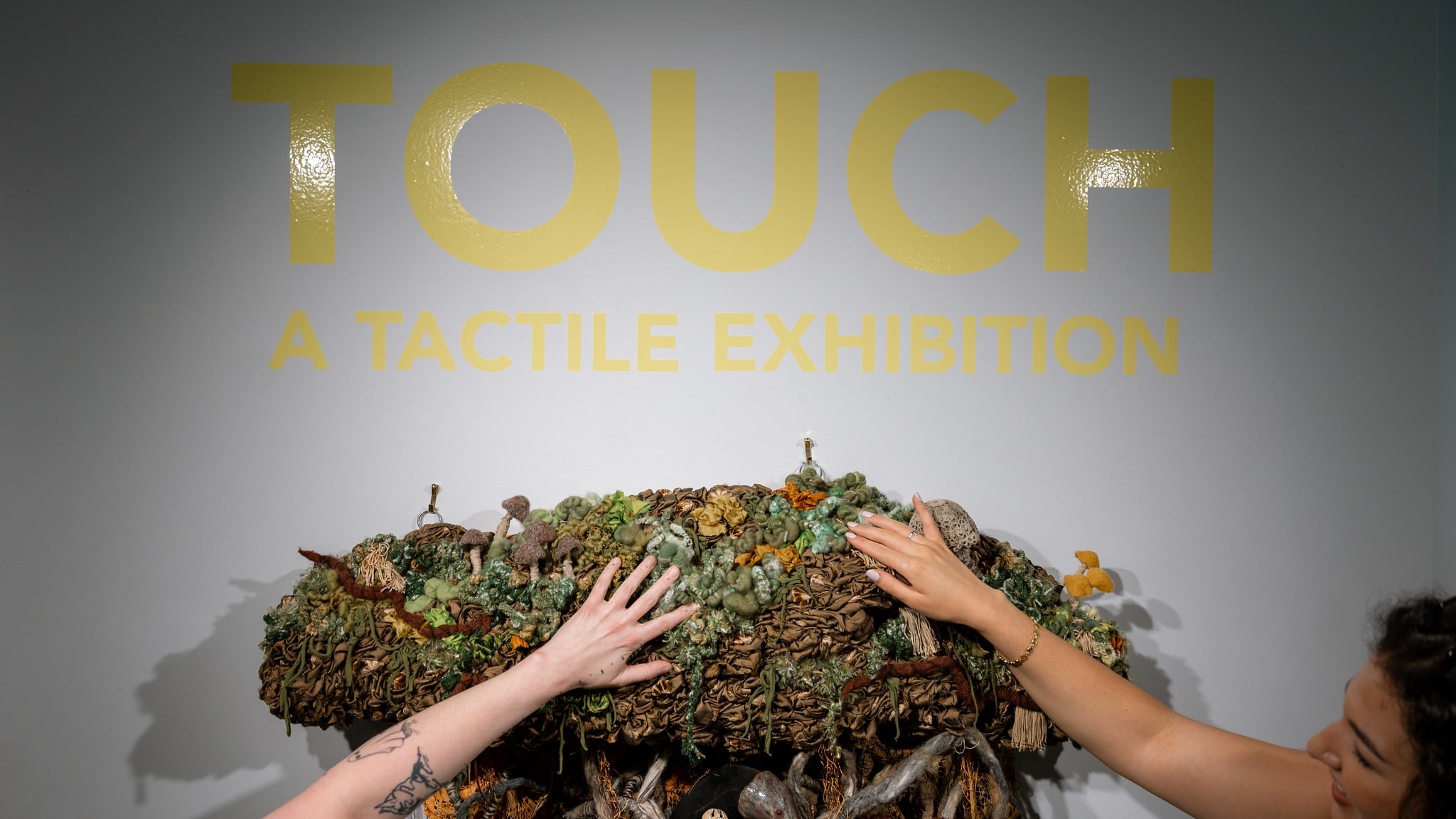Touch art exhibition display