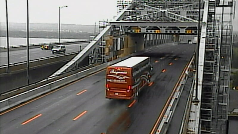 ‘Delays expected:’ One middle lane on Burlington Skyway to be closed all weekend