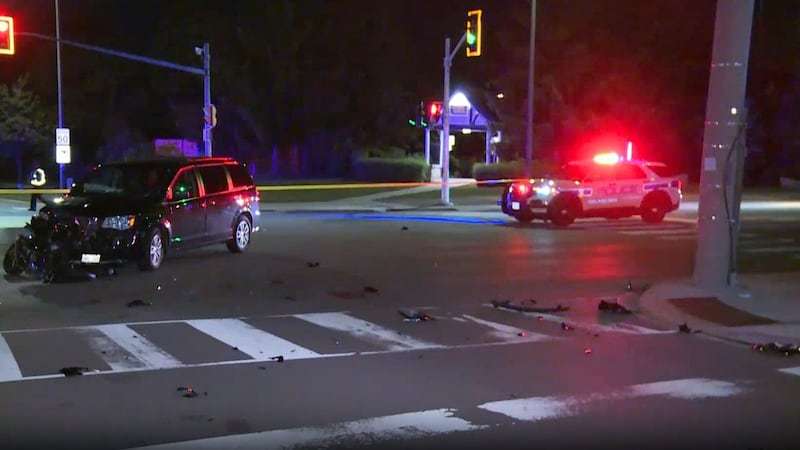Motorcyclist rushed to trauma centre after crash in Mississauga