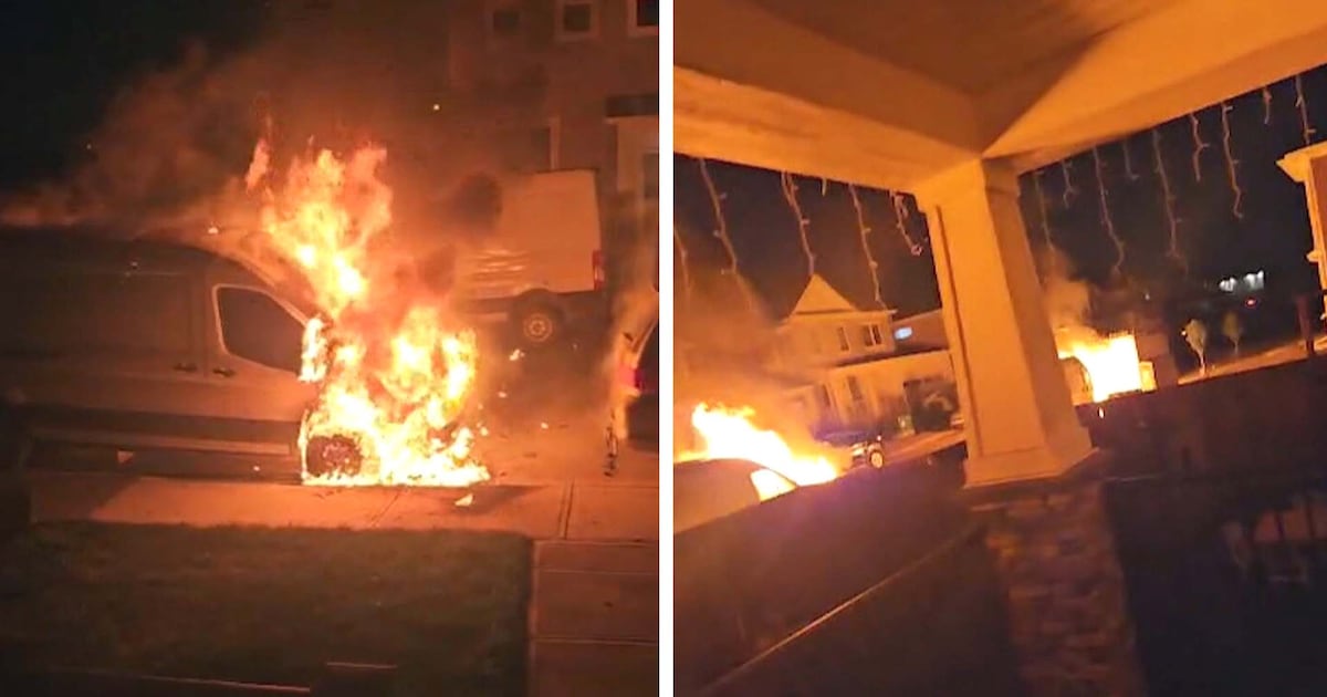 Five vehicles damaged in Calgary fire