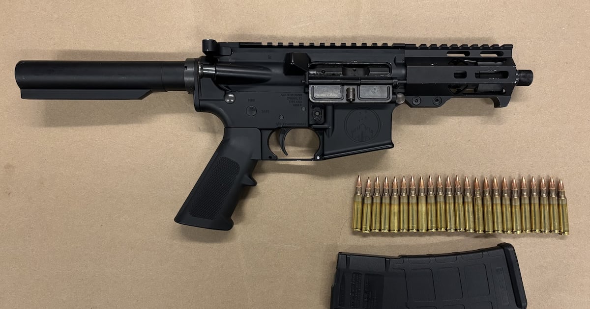 Toronto police seize loaded rifle, seven master keys