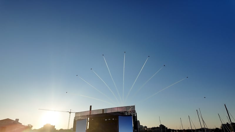 The Canadian Forces Snowbirds fly overhead during the opening of David Foster’s 40th anniversary concert on Aug. 8, 2026.