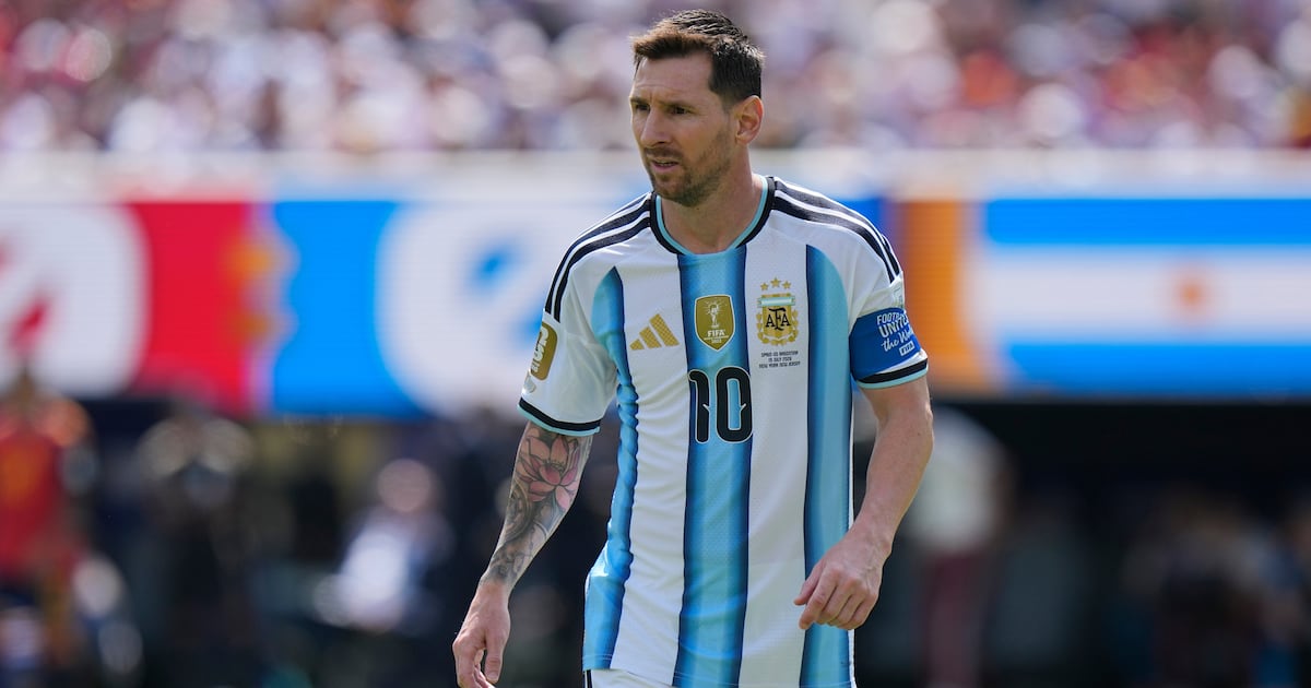 Messi verabschiedet sich emotional von Argentinien im Freundschaftsspiel ...