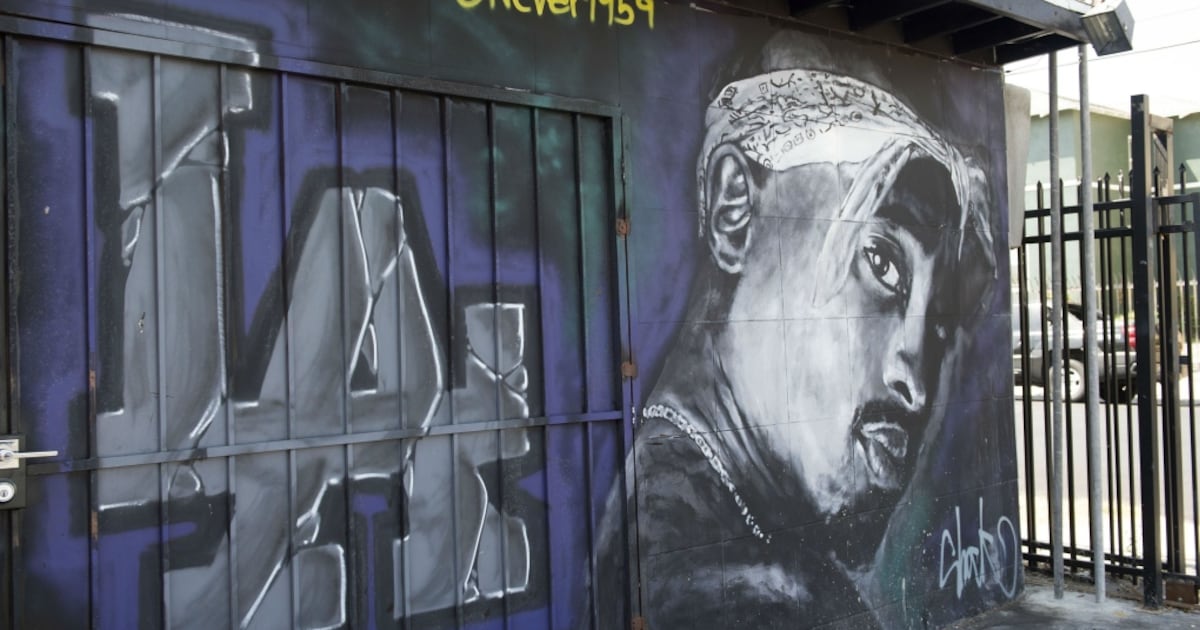 Tupac Shakur's fame in the 1990s, fatal shooting, and lasting impact