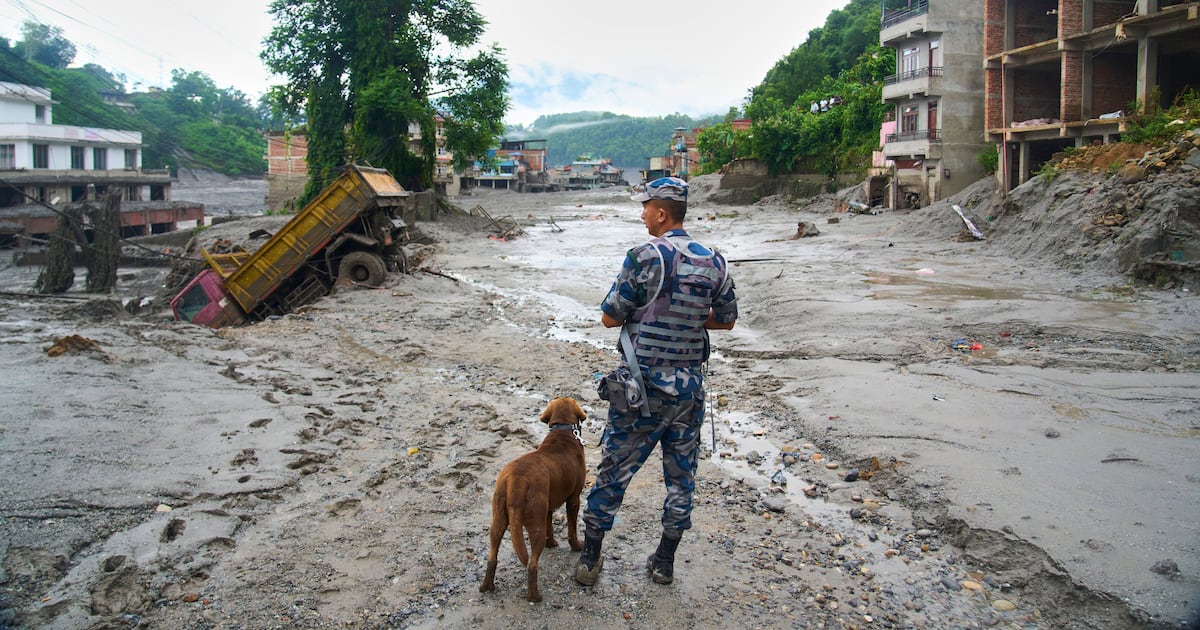10 Toronto residents unaccounted for after Nepal flooding