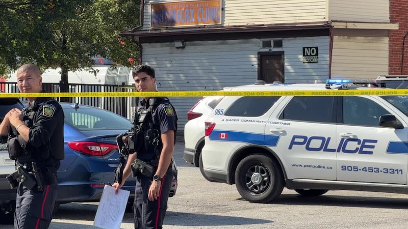 Man arrested in connection to stabbing in Mississauga