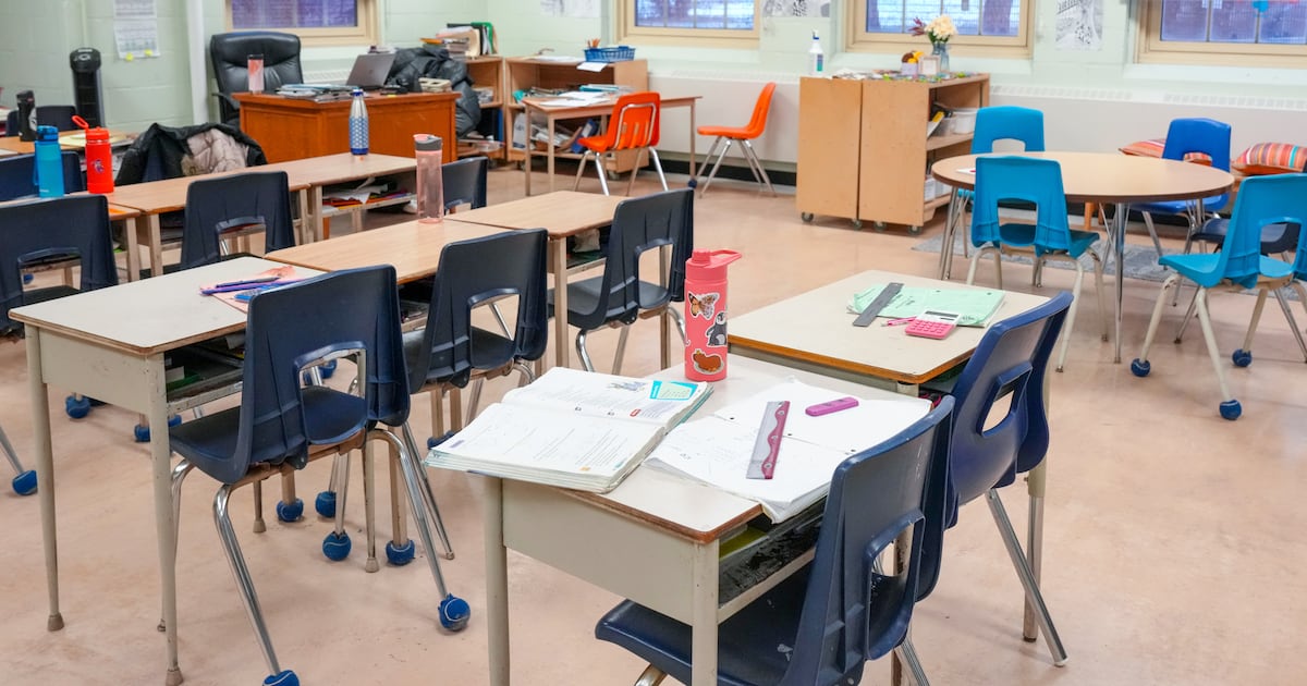 Ontario high school teachers to hold strike vote