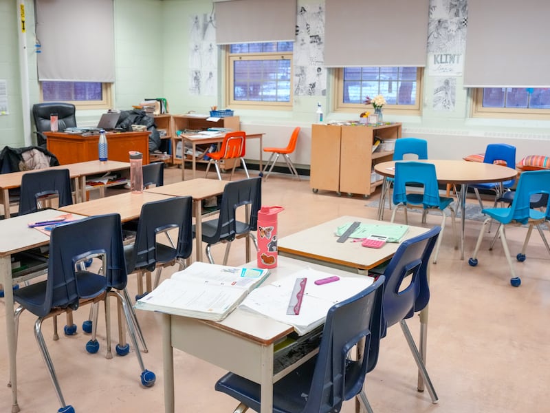 Ontario public high school teachers to hold strike vote amid stalled bargaining