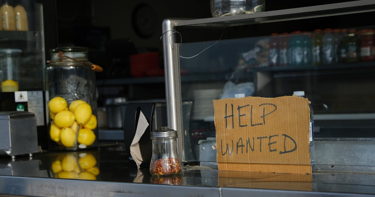 Canada Youth Unemployment Falling