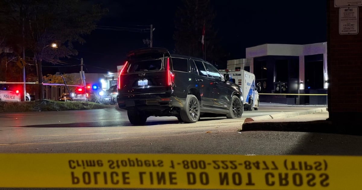 Man seriously injured in early-morning North York shooting