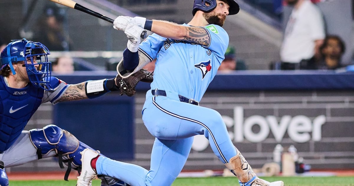 Lukes powers Toronto to 3-0 win over Kansas City, ending Royals’ 9-game ...