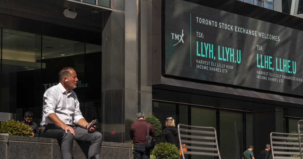 TSX today down in late-morning trading, U.S. markets also lower