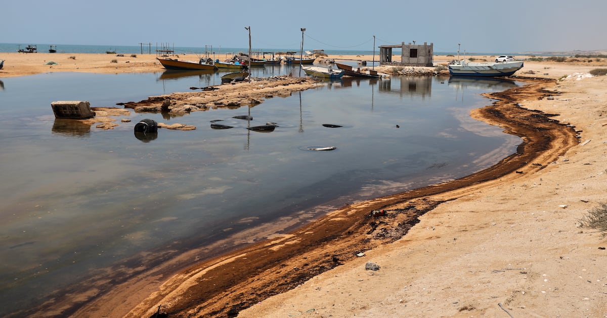 Oil prices rise to six-week highs on worsening Middle East conflict