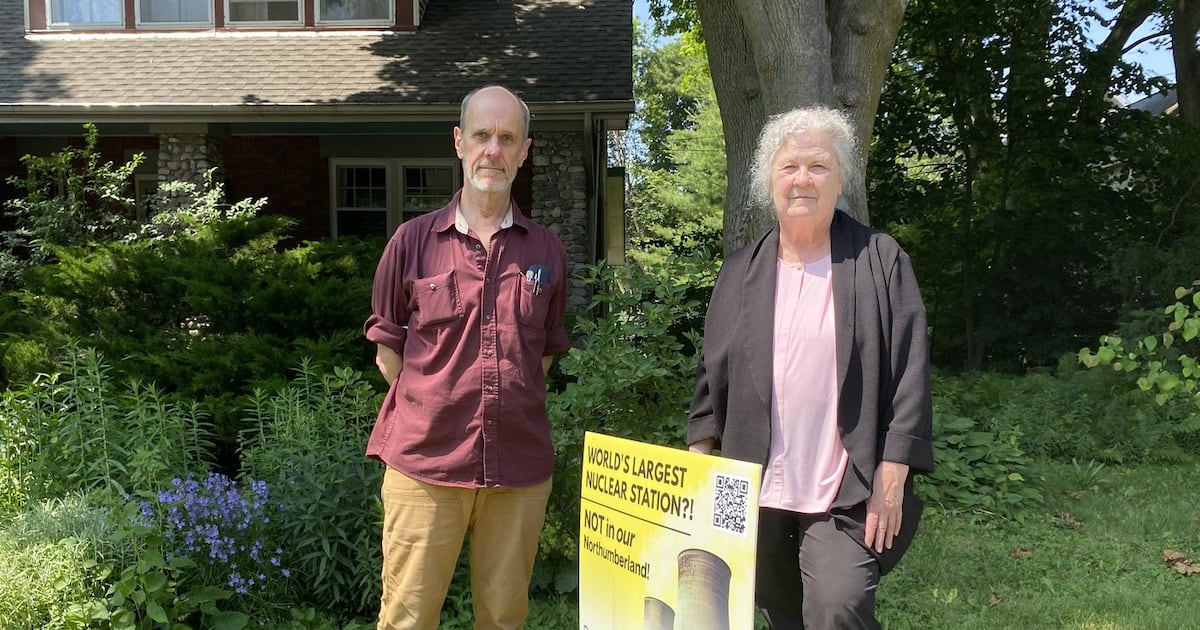 Port Hope nuclear reactor controversy