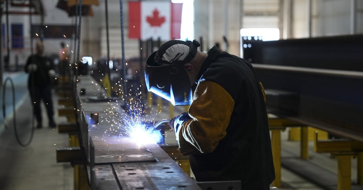 Canada's economy sheds 42,000 jobs in August