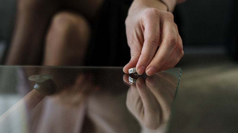 Cost of divorce keeping Canadians in unhappy marriages longer, survey finds