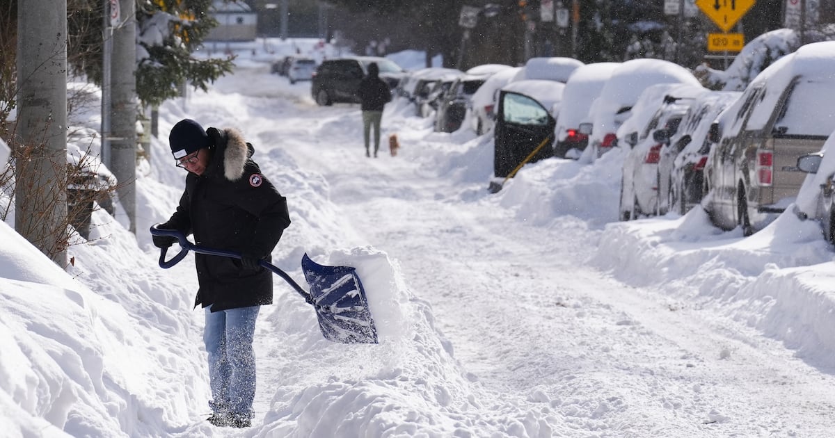 Snow removal to begin across Toronto, cleanup could take days to complete