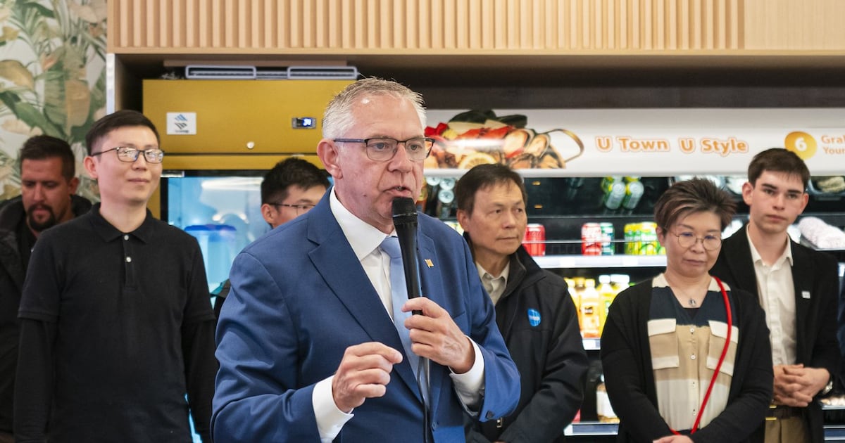 B.C. Party Leaders Pitch Business Leaders as Election Nears