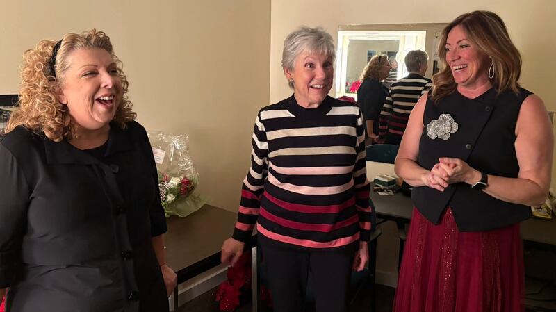 Comedian Bette MacDonald (left) is pictured with Anne Murray. (Jordan Musycsyn)