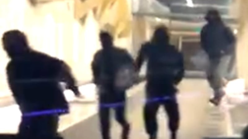 Half-a-million dollars worth of jewelry stolen during armed robbery in Toronto’s downtown core